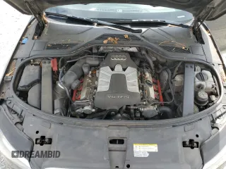 2014 Audi A8 3.0T z VIN WAURGAFD5EN007035, wystawiony jako Copart lot #58578545 z przebiegiem 199 696 mil mil oraz Tytuł czysty. Historia ofert i sprzedaży dostępna na DreamBid. Obrazek 11.