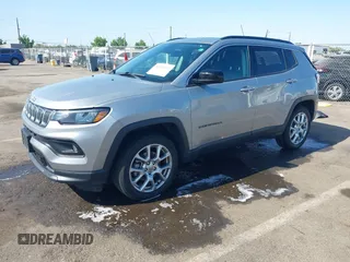 2022 Jeep Compass Latitude Lux with VIN 3C4NJDFB9NT170662, listed as a IAAI auction lot 42500321 with 57,782 mi miles and . Bid and sale history available at DreamBid. Image 18.