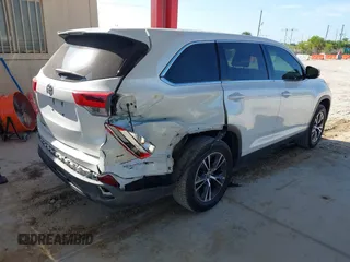 2019 Toyota Highlander LE с VIN 5TDZARFH6KS059138, выставлен на аукционе IAAI как лот 42515986 с пробегом 81 016 миль миль и . История ставок и продаж доступна на DreamBid. Изображение 4.