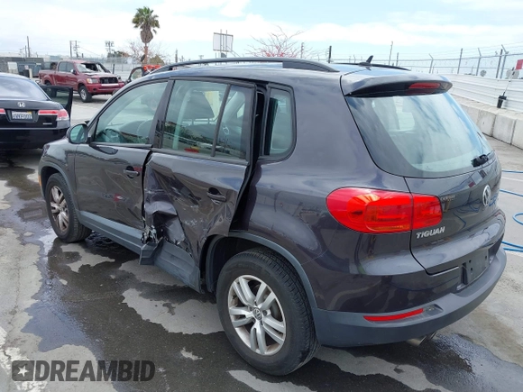 2016 Volkswagen Tiguan S with VIN WVGBV7AX6GW558257, listed as a IAAI auction lot 42185141 with 107,894 mi miles and . Bid and sale history available at DreamBid. Image 3.