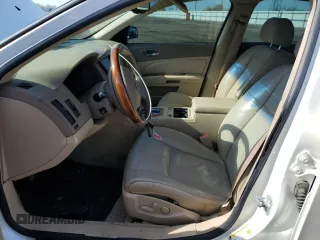 2007 Cadillac STS z VIN 1G6DW677070125177, wystawiony jako Copart lot #54316725 z przebiegiem 154 895 mil mil oraz Szkody całkowita. Historia ofert i sprzedaży dostępna na DreamBid. Obrazek 7.