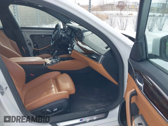 2019 BMW 5 Series 530i xDrive with VIN WBAJA7C50KWC77684, listed as a IAAI auction lot 41629289 with 31,194 mi miles. Bid and sale history available at carsss.com. Image 5.