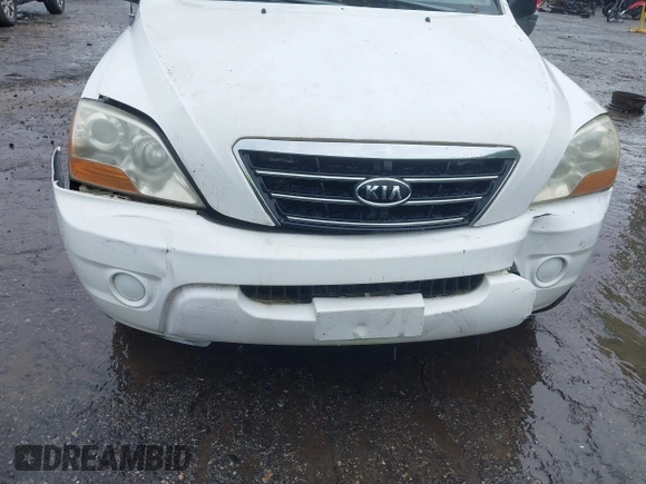 2008 Kia Sorento LX with VIN KNDJC735185785977, listed as a IAAI auction lot 42237098 with 145,231 mi miles and . Bid and sale history available at DreamBid. Image 6.