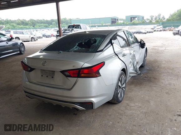 2020 Nissan Altima 2.5 SL with VIN 1N4BL4EV2LC151670, listed as a IAAI auction lot 39803965 with 98,462 mi miles. Bid and sale history available at carsss.com. Image 4.