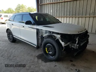 2018 Land Rover Range Rover Velar R-Dynamic SE with VIN SALYL2RV6JA762418, listed as a Copart auction lot 65786383 with 61,773 mi miles. Bid and sale history available at carsss.com. Image 4.