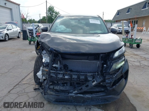 2025 Nissan Rogue S z VIN 5N1BT3AB2SC833281, wystawiony jako IAAI lot #42410948 z przebiegiem 1 389 mil mil oraz . Historia ofert i sprzedaży dostępna na DreamBid. Obrazek 13.