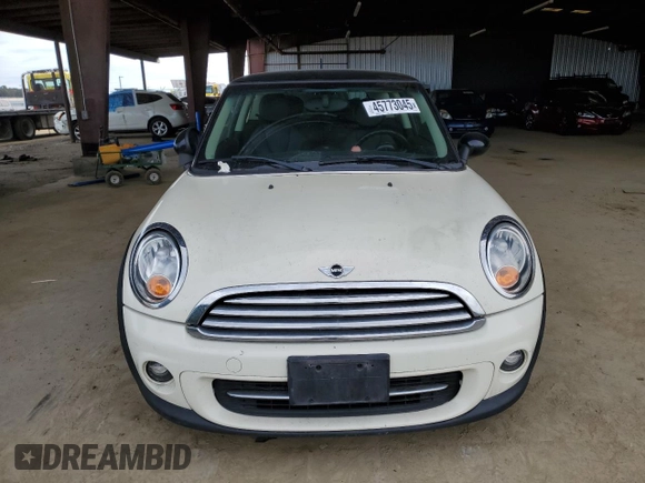 2013 MINI Hardtop with VIN WMWSU3C50DT684488, listed as a Copart auction lot 45773045 with 137,192 mi miles and Clean Title. Bid and sale history available at DreamBid. Image 5.