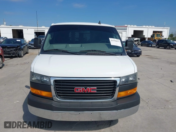 2022 GMC Savana Cargo Van with VIN 1GTW7AFP6N1220762, listed as a IAAI auction lot 41596612 with 23,305 mi miles. Bid and sale history available at carsss.com. Image 12.