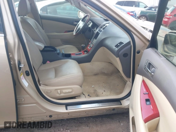 2008 Lexus ES 330 z VIN JTHBJ46G382200922, wystawiony jako IAAI lot #41506772 z przebiegiem 135 180 mil mil oraz . Historia ofert i sprzedaży dostępna na DreamBid. Obrazek 5.