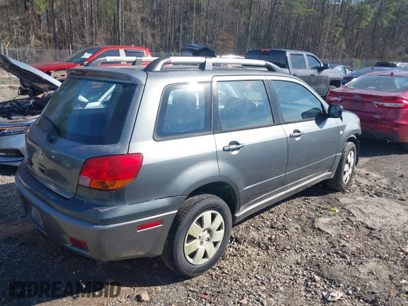 2004 Mitsubishi Outlander LS with VIN JA4LX31F344003223, listed as a IAAI auction lot 41614338 with 135,101 mi miles. Bid and sale history available at carsss.com. Image 4.
