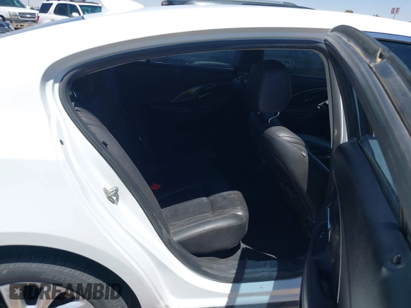 2016 Buick LaCrosse Leather with VIN 1G4GB5G31GF172921, listed as a IAAI auction lot 42101415 with 84,398 mi miles. Bid and sale history available at carsss.com. Image 8.