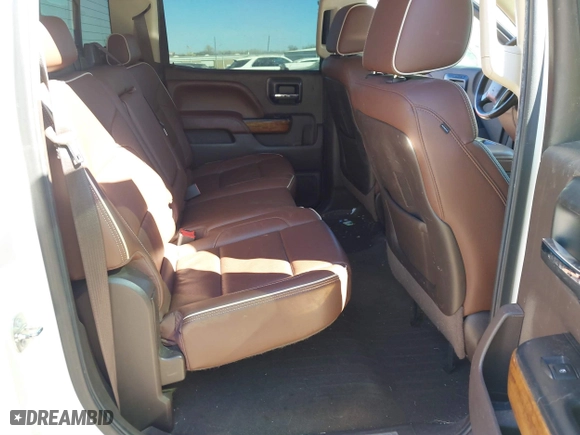 2015 Chevrolet Silverado 1500 High Country with VIN 3GCUKTEJ2FG434388, listed as a IAAI auction lot 41677014 with 117,959 mi miles. Bid and sale history available at carsss.com. Image 8.