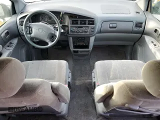 1999 Toyota Sienna CE with VIN 4T3ZF19C1XU146082, listed as a Copart auction lot 82063524 with 158,294 mi miles and Clean Title. Bid and sale history available at carsss.com. Image 8.