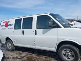 2010 GMC Savana Cargo Van with VIN 1GTZGFBA8A1172252, listed as a IAAI auction lot 41614483 with 153,172 mi miles. Bid and sale history available at carsss.com. Image 13.