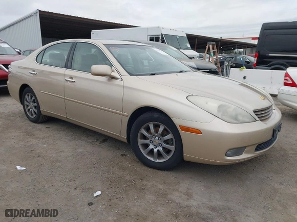 2003 Lexus ES 300 with VIN JTHBF30G030129462, listed as a IAAI auction lot 41723735 with 247,748 mi miles. Bid and sale history available at carsss.com. Image 1.