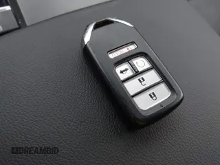 2020 Honda Accord Touring z VIN 1HGCV2F93LA023062, wystawiony jako IAAI lot #42596772 z przebiegiem 53 586 mil mil oraz . Historia ofert i sprzedaży dostępna na DreamBid. Obrazek 11.
