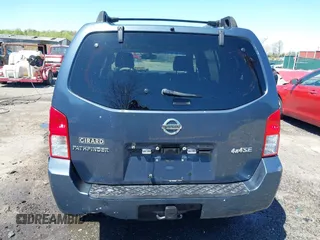 2005 Nissan Pathfinder LE z VIN 5N1AR18W85C714971, wystawiony jako IAAI lot #41998680 z przebiegiem 212 304 mil mil oraz . Historia ofert i sprzedaży dostępna na DreamBid. Obrazek 16.