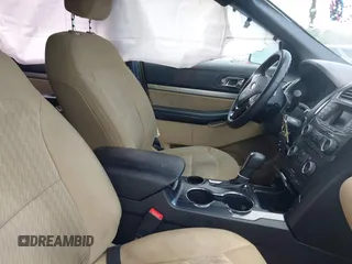 2017 Ford Explorer z VIN 1FM5K7B8XHGC37329, wystawiony jako IAAI lot #41607411 z przebiegiem 184 451 mil mil oraz . Historia ofert i sprzedaży dostępna na DreamBid. Obrazek 5.