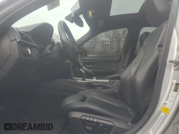 2013 BMW 3 Series 335i with VIN WBA3A9C54DF477049, listed as a Copart auction lot 84662634 with 118,389 mi miles and Salvage Title. Bid and sale history available at carsss.com. Image 7.