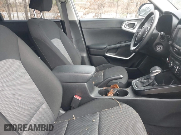 2020 Kia Soul LX with VIN KNDJ23AU8L7011339, listed as a IAAI auction lot 41179070 with 107,072 mi miles. Bid and sale history available at carsss.com. Image 5.