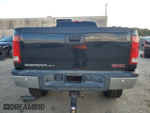 2008 GMC Sierra 3500HD SRW SLT z VIN 1GTHK33618F176644, wystawiony jako Copart lot #73640434 z przebiegiem 248 244 mil mil oraz Szkody całkowita. Historia ofert i sprzedaży dostępna na DreamBid. Obrazek 6.