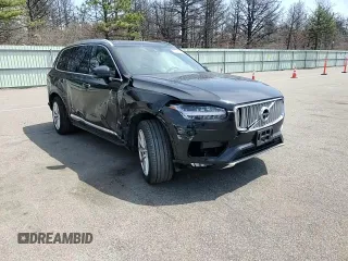 2018 Volvo XC90 Inscription z VIN YV4A22PL5J1324452, wystawiony jako Copart lot #53715215 z przebiegiem 46 883 mil mil oraz Szkoda całkowita • Salvage title. Historia ofert i sprzedaży dostępna na DreamBid. Obrazek 14.