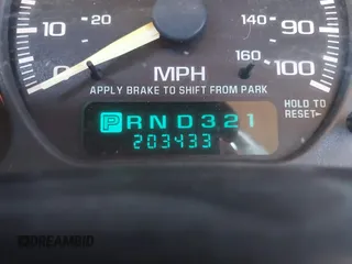 2000 GMC New Sierra 1500 SL with VIN 2GTEC19V0Y1143564, listed as a IAAI auction lot 41839246 with 203,433 mi miles. Bid and sale history available at carsss.com. Image 16.