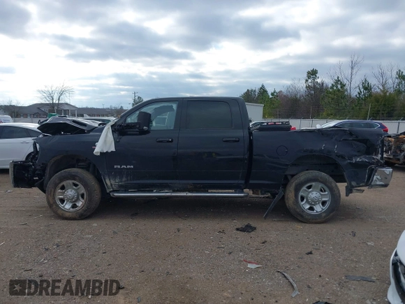 2022 Ram 2500 Big Horn with VIN 3C6UR5DL6NG345083, listed as a IAAI auction lot 41155721 with 47,033 mi miles. Bid and sale history available at carsss.com. Image 14.