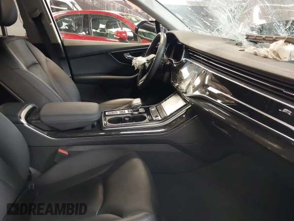 2024 Audi Q7 Premium Plus with VIN WA1LCBF71RD004059, listed as a IAAI auction lot 42049719 with 10,651 mi miles and . Bid and sale history available at DreamBid. Image 5.