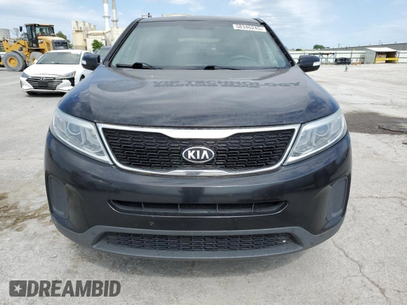 2014 Kia Sorento LX z VIN 5XYKT3A61EG537739, wystawiony jako Copart lot #58346245 z przebiegiem 208 580 mil mil oraz Czysty tytuł • Clean title. Historia ofert i sprzedaży dostępna na DreamBid. Obrazek 5.