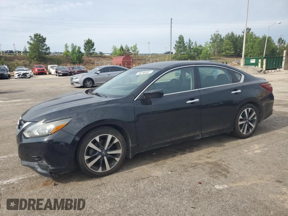 2017 Nissan Altima SR z VIN 1N4AL3APXHC267798, wystawiony jako Copart lot #57521915 z przebiegiem 114 631 mil mil oraz Czysty tytuł • Clean title. Historia ofert i sprzedaży dostępna na DreamBid. Obrazek 1.