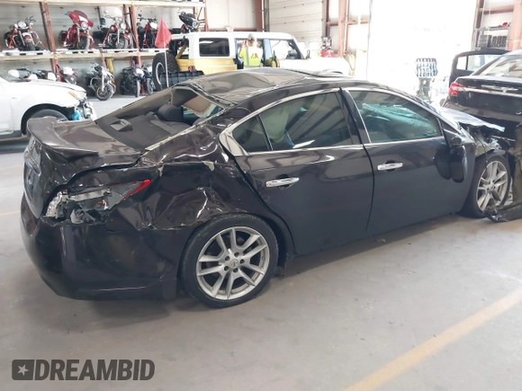 2010 Nissan Maxima 3.5 SV with VIN 1N4AA5AP8AC837305, listed as a IAAI auction lot 40349055 with 191,898 mi miles. Bid and sale history available at carsss.com. Image 4.
