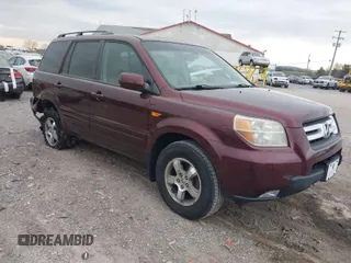 2007 Honda Pilot EX-L with VIN 2HKYF18687H512182, listed as a IAAI auction lot 41898954 with 181,701 mi miles and . Bid and sale history available at carsss.com. Image 1.