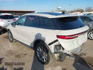 2021 Lincoln Corsair Standard z VIN 5LMCJ1C93MUL03744, wystawiony jako IAAI lot #41402915 z przebiegiem 56 051 mil mil oraz . Historia ofert i sprzedaży dostępna na DreamBid. Obrazek 3.