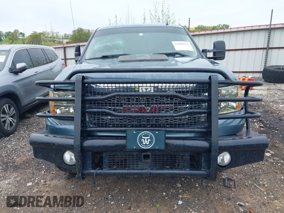 2013 GMC Sierra 2500HD SLT with VIN 1GT121E82DF189658, listed as a IAAI auction lot 42080921 with 160,616 mi miles and . Bid and sale history available at DreamBid. Image 6.