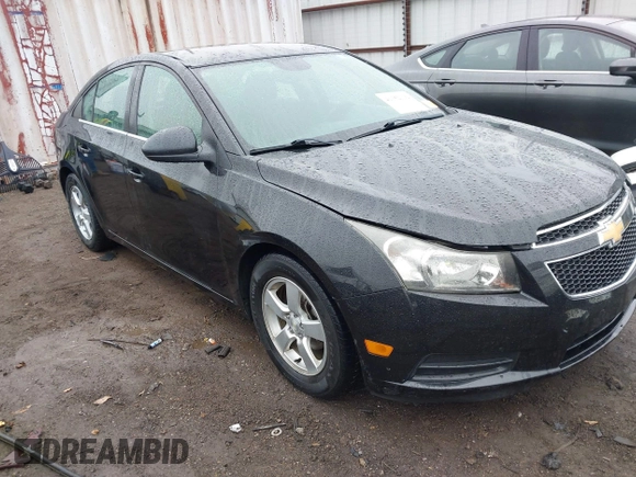 2014 Chevrolet Cruze 1LT with VIN 1G1PC5SB8E7405175, listed as a IAAI auction lot 41352192 with 122,905 mi miles and . Bid and sale history available at DreamBid. Image 1.