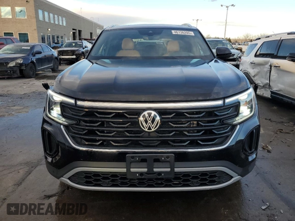 2024 Volkswagen Atlas SEL with VIN 1V2BE2CA4RC210962, listed as a Copart auction lot 46136285 with 13,950 mi miles and Salvage title. Bid and sale history available at DreamBid. Image 5.