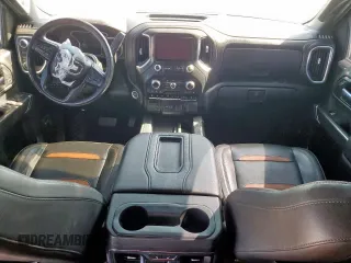 2020 GMC Sierra 3500HD AT4 z VIN 1GT49VEY7LF315026, wystawiony jako Copart lot #51613555 z przebiegiem 160 533 mil mil oraz Szkoda całkowita • Salvage title. Historia ofert i sprzedaży dostępna na DreamBid. Obrazek 8.