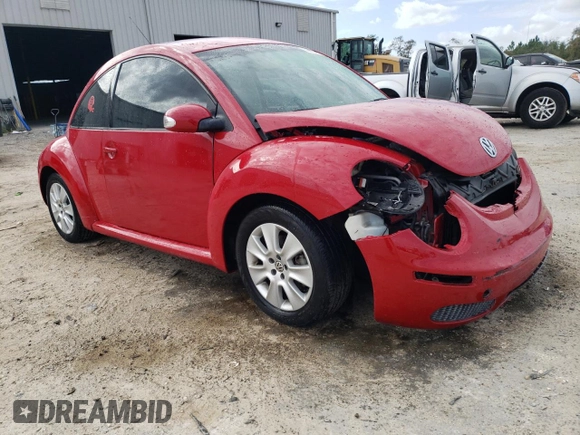 2009 Volkswagen New Beetle Coupe S with VIN 3VWPW31C99M511866, listed as a Copart auction lot 80826994 with 53,791 mi miles and Salvage Title. Bid and sale history available at carsss.com. Image 4.