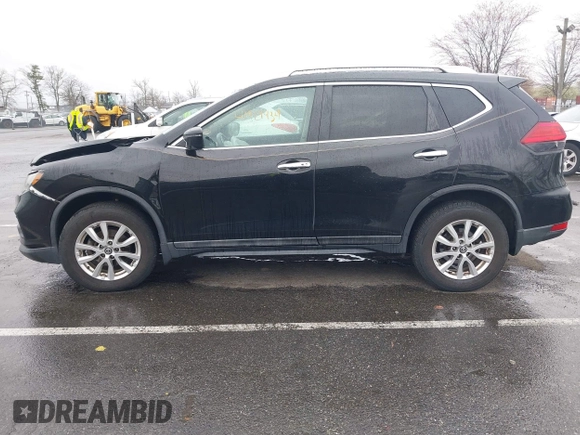 2017 Nissan Rogue SL with VIN 5N1AT2MVXHC822310, listed as a IAAI auction lot 41929934 with 67,561 mi miles. Bid and sale history available at carsss.com. Image 14.