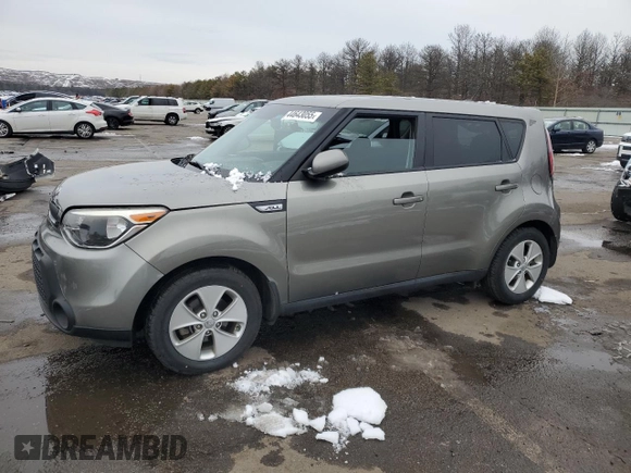 2015 Kia Soul with VIN KNDJN2A2XF7159738, listed as a Copart auction lot 44643055 with 107,285 mi miles and Clean Title. Bid and sale history available at DreamBid. Image 1.