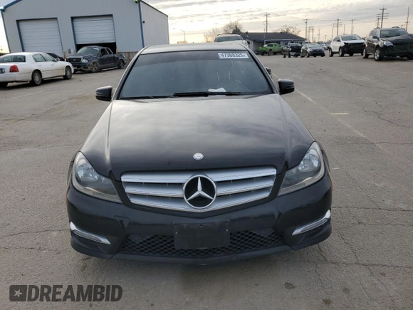 2013 Mercedes-Benz C 300 Sport с VIN WDDGF8AB7DR272984, выставлен на аукционе Copart как лот 47308325 с пробегом 94 740 миль миль и Списание • Salvage title. История ставок и продаж доступна на DreamBid. Изображение 5.