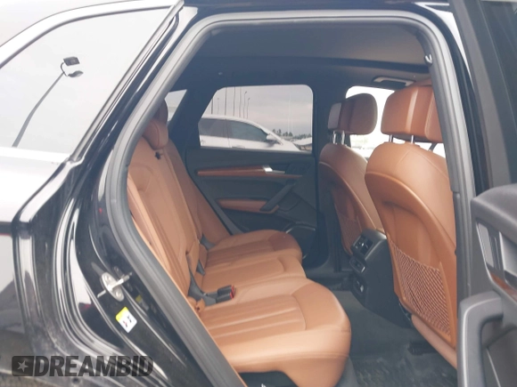 2021 Audi Q5 Premium with VIN WA1AAAFY4M2115693, listed as a IAAI auction lot 41585243 with 67,049 mi miles. Bid and sale history available at carsss.com. Image 8.