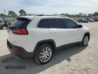 2017 Jeep Cherokee Limited with VIN 1C4PJLDB4HW533342, listed as a Copart auction lot 42945455 with 201,019 mi miles and Clean Title. Bid and sale history available at carsss.com. Image 3.