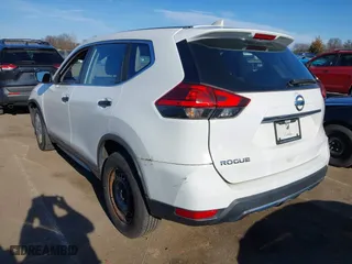 2017 Nissan Rogue SV with VIN KNMAT2MT9HP560033, listed as a IAAI auction lot 41396661 with 200,717 mi miles. Bid and sale history available at carsss.com. Image 3.