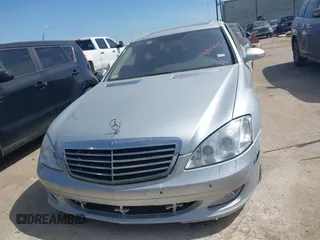 2008 Mercedes-Benz S 550 with VIN WDDNG71XX8A237550, listed as a IAAI auction lot 41682697 with 125,301 mi miles and . Bid and sale history available at DreamBid. Image 13.