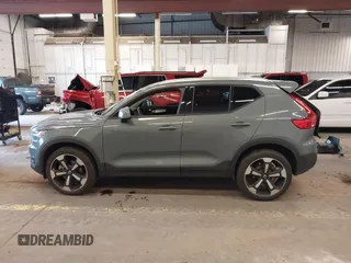 2021 Volvo XC40 Momentum z VIN YV4162UK3M2416447, wystawiony jako IAAI lot #41923981 z przebiegiem 28 654 mil mil oraz . Historia ofert i sprzedaży dostępna na DreamBid. Obrazek 15.