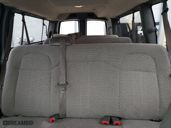 2018 Chevrolet Express Passenger LT with VIN 1GAZGPFG0J1280071, listed as a Copart auction lot 44277365 with 141,364 mi miles and Salvage Title. Bid and sale history available at carsss.com. Image 10.