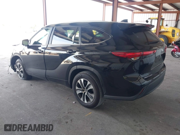2023 Toyota Highlander L with VIN 5TDKDRAH8PS511517, listed as a IAAI auction lot 42303066 with 39,959 mi miles and . Bid and sale history available at DreamBid. Image 3.