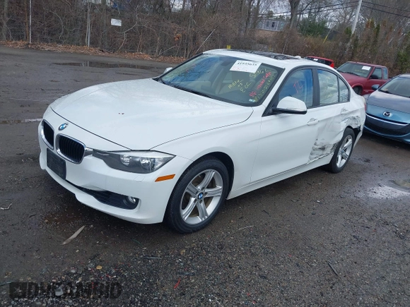 2013 BMW 3 Series 328i xDrive with VIN WBA3B5G5XDNS04574, listed as a IAAI auction lot 41935635 with 135,408 mi miles. Bid and sale history available at carsss.com. Image 2.
